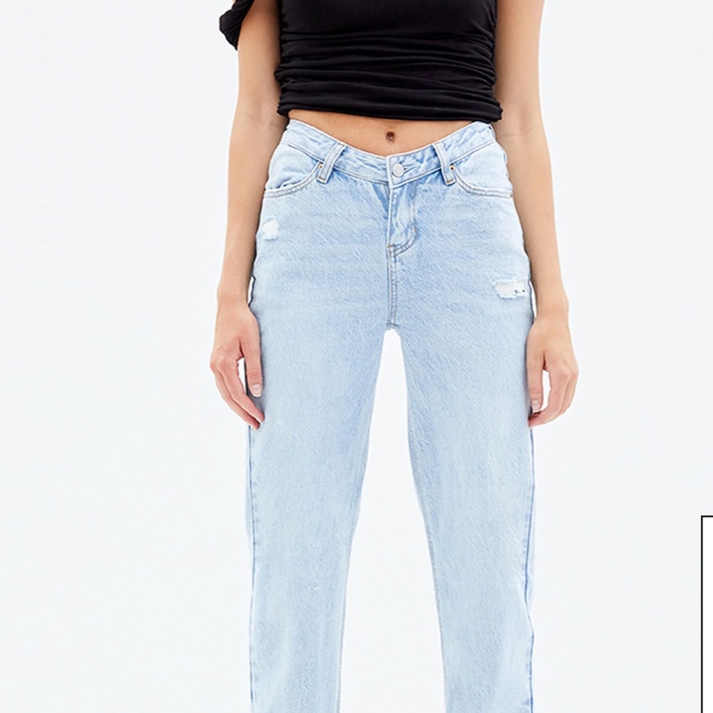 NWT PacSun Light Indigo V-Dip '90s Boyfriend Jeans | Size 27